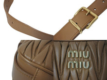 Load image into Gallery viewer, 極美品 MIUMIU ミュウミュウ マトラッセ キルティング ショルダーバッグ 5BC158 レザー ブラウン ゴールド金具 中古 4c075241