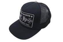 Load image into Gallery viewer, 極美品 CHROME HEARTS クロムハーツ トラッカーキャップ ハリウッド CHロゴ刺繍 クロスボール シルバー 925 ブラック 中古 4c075269