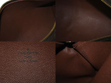 Load image into Gallery viewer, 極美品 LOUIS VUITTON ルイヴィトン パピヨンPM 26 筒形 ハンドバック ブラウン モノグラム M51366 中古 4c075290