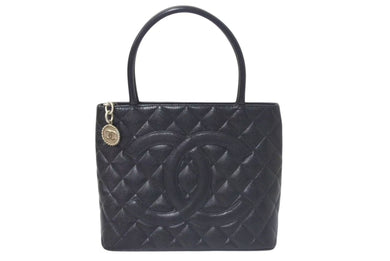 新品同様 CHANEL シャネル 復刻トートバッグ ハンドバッグ ６番台 キャビアスキン ブラック ココマーク ロゴ 鞄 シルバー金具 中古 4c075291
