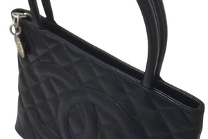 新品同様 CHANEL シャネル 復刻トートバッグ ハンドバッグ ６番台 キャビアスキン ブラック ココマーク ロゴ 鞄 シルバー金具 中古 4c075291