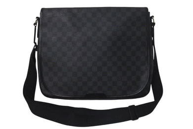 LOUIS VUITTON ルイヴィトン ダニエルMM ショルダーバッグ N58029 ダミエグラフィット ブラック シルバー金具 美品 中古 4c075298
