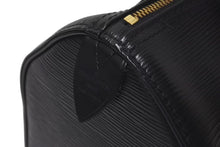 Load image into Gallery viewer, LOUIS VUITTON ルイヴィトン スピーディ30 ハンドバッグ M59032 エピレザー ブラック ゴールド金具 美品 中古 4c075317