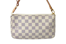Load image into Gallery viewer, 極美品 LOUIS VUITTON ルイヴィトン ポシェット アクセソワール アクセサリーポーチ N51986 ダミエ アズール ホワイト 中古 4c075368