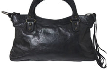 Load image into Gallery viewer, BALENCIAGA バレンシアガ ショルダーバッグ ザ ファースト シティーバック ブラック レザー 103208 美品 中古 4c075392
