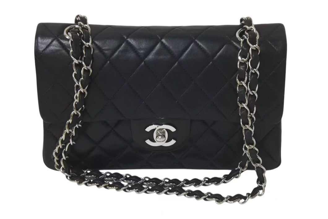 CHANEL シャネル マトラッセ 23cm Wチェーンショルダーバッグ Wフラップ 6番台 ラムスキン ココマーク ブラック 美品 中古 4c075396