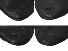 Load image into Gallery viewer, CHROME HEARTS クロムハーツ グーチバッグ フィリグリークロス スモール ワンショルダーバッグ シルバー 925 レザー 美品 中古 4c075418