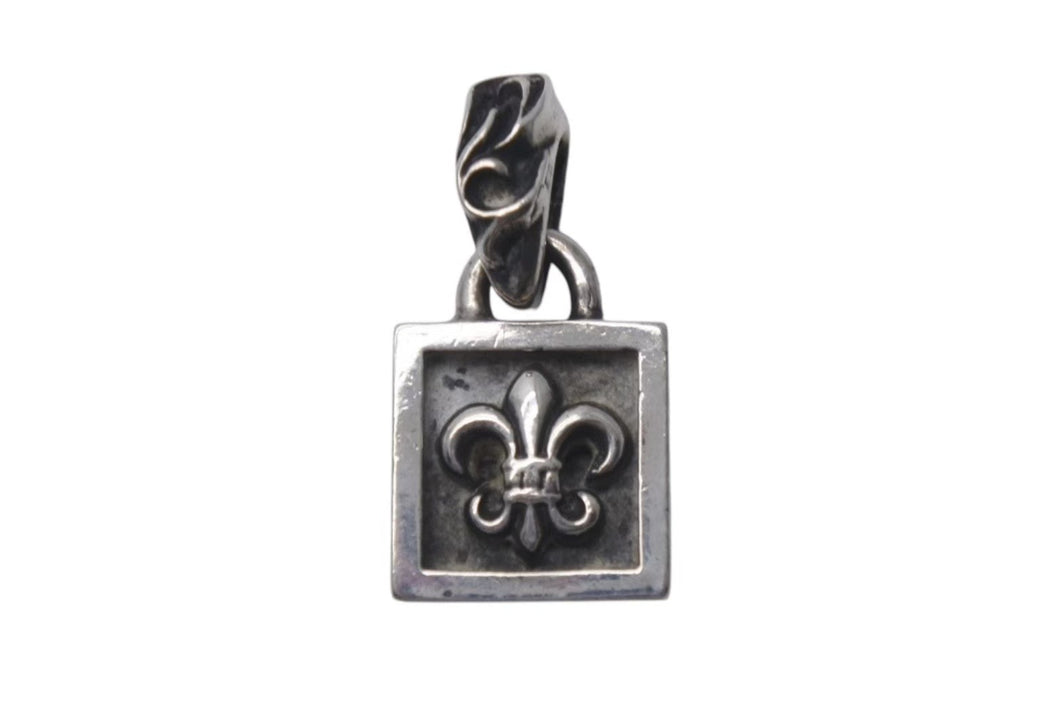 CHROME HEARTS クロムハーツ フレームド BSフレア チャーム ペンダントトップ 重量約5.1g 1998/.925刻印 シルバー925 美品 中古 4c075422