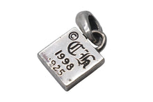 Load image into Gallery viewer, CHROME HEARTS クロムハーツ フレームド BSフレア チャーム ペンダントトップ 重量約5.1g 1998/.925刻印 シルバー925 美品 中古 4c075422