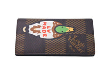 Load image into Gallery viewer, 新品未使用 LOUIS VUITTON × NIGO ルイヴィトン ニゴ ダミエ ジャイアント ポルトフォイユ ブラザ 長財布 N60393 ブラウン 中古 4c075437