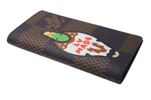 Load image into Gallery viewer, 新品未使用 LOUIS VUITTON × NIGO ルイヴィトン ニゴ ダミエ ジャイアント ポルトフォイユ ブラザ 長財布 N60393 ブラウン 中古 4c075437