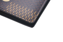 Load image into Gallery viewer, 新品未使用 LOUIS VUITTON × NIGO ルイヴィトン ニゴ ダミエ ジャイアント ポルトフォイユ ブラザ 長財布 N60393 ブラウン 中古 4c075437