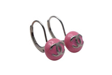 Load image into Gallery viewer, CHANEL シャネル ココマーク ピアス アクセサリー ボタン 03C刻印 メタル シルバー ピンク 美品 中古 4c075473