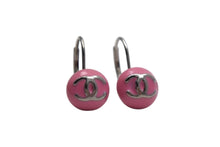 Load image into Gallery viewer, CHANEL シャネル ココマーク ピアス アクセサリー ボタン 03C刻印 メタル シルバー ピンク 美品 中古 4c075473
