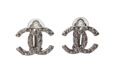 極美品 CHANEL シャネル イヤリング 両耳 ココマーク A12A刻印 フランス製 メタル ラインストーン 2.7g シルバー金具 中古 4c075481