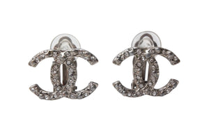 極美品 CHANEL シャネル イヤリング 両耳 ココマーク A12A刻印 フランス製 メタル ラインストーン 2.7g シルバー金具 中古 4c075481