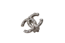 Load image into Gallery viewer, 極美品 CHANEL シャネル イヤリング 両耳 ココマーク A12A刻印 フランス製 メタル ラインストーン 2.7g シルバー金具 中古 4c075481