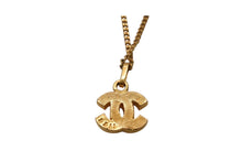 Load image into Gallery viewer, 極美品 CHANEL シャネル ココマーク ネックレス アクセサリー 1982刻印 フランス製 GP ラインストーン ゴールド金具 中古 4c075488