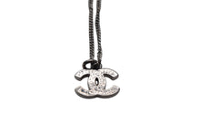 Load image into Gallery viewer, 極美品 CHANEL シャネル ネックレス チョーカー ココマーク ラインストーン 08V メタル ラインストーン シルバー 美品 中古 4c075492