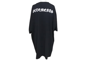 極美品 VETEMENTS ヴェトモン 21SS アナーキー ゴシック ロゴ 半袖Ｔシャツ ブラック コットン サイズS UE51TR640B 中古 4c075506 