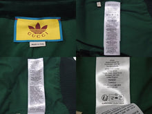Load image into Gallery viewer, 極美品 GUCCI × adidas グッチ アディダス シェリーライン ベロア トラックジャケット グリーン 691782 XJEKT パッチ ロゴ ゴールド金具 サイズS 中古 4c075514