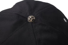 Load image into Gallery viewer, 新品未使用 CHROME HEARTS クロムハーツ GAS STATION KING TACO 3 セメタリ―クロス トラッカーキャップ ブラック 中古 4c075540
