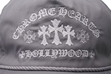 Load image into Gallery viewer, 新品未使用 CHROME HEARTS クロムハーツ GAS STATION KING TACO 3 セメタリ―クロス トラッカーキャップ グレー 中古 4c075541