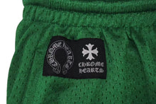 Load image into Gallery viewer, 新品未使用 ChromeHearts クロムハーツ SHORTUVARSITY CHプリントメッシュハーフパンツ グリーン イエロー サイズM 4c075554