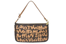 Load image into Gallery viewer, LOUIS VUITTON ルイヴィトン ポシェットアクセソワ―ル アクセサリーポーチ M92193 モノグラム グラフィティ PVC 中古 4c075562