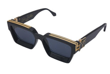 Load image into Gallery viewer, LOUIS VUITTON ルイヴィトン サングラス Z1165E 1.1 ミリオネア ブラック 58□17 145 ゴールド金具 美品 中古 4c075579