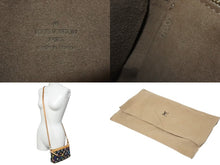 Load image into Gallery viewer, 極美品 LOUIS VUITTON ルイヴィトン ポシェット アクセソワール アクセサリーポーチ M92648 モノグラムマルチ 村上隆 ブラック 中古 4c075596
