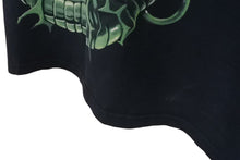 Load image into Gallery viewer, LIQUID BLUE リキッドブルー ヴィンテージT スカル 骸骨 オールオーバープリント 半袖Tシャツ ブラック グリーン XL 美品 中古 4c075611
