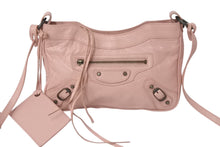 Load image into Gallery viewer, 極美品 BALENCIAGA バレンシアガ ザ ゲッタウェイ ショルダーバッグ 242803 6820 ピンク レザー ブラックメタル金具 中古 4c075641
