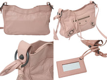 Load image into Gallery viewer, 極美品 BALENCIAGA バレンシアガ ザ ゲッタウェイ ショルダーバッグ 242803 6820 ピンク レザー ブラックメタル金具 中古 4c075641