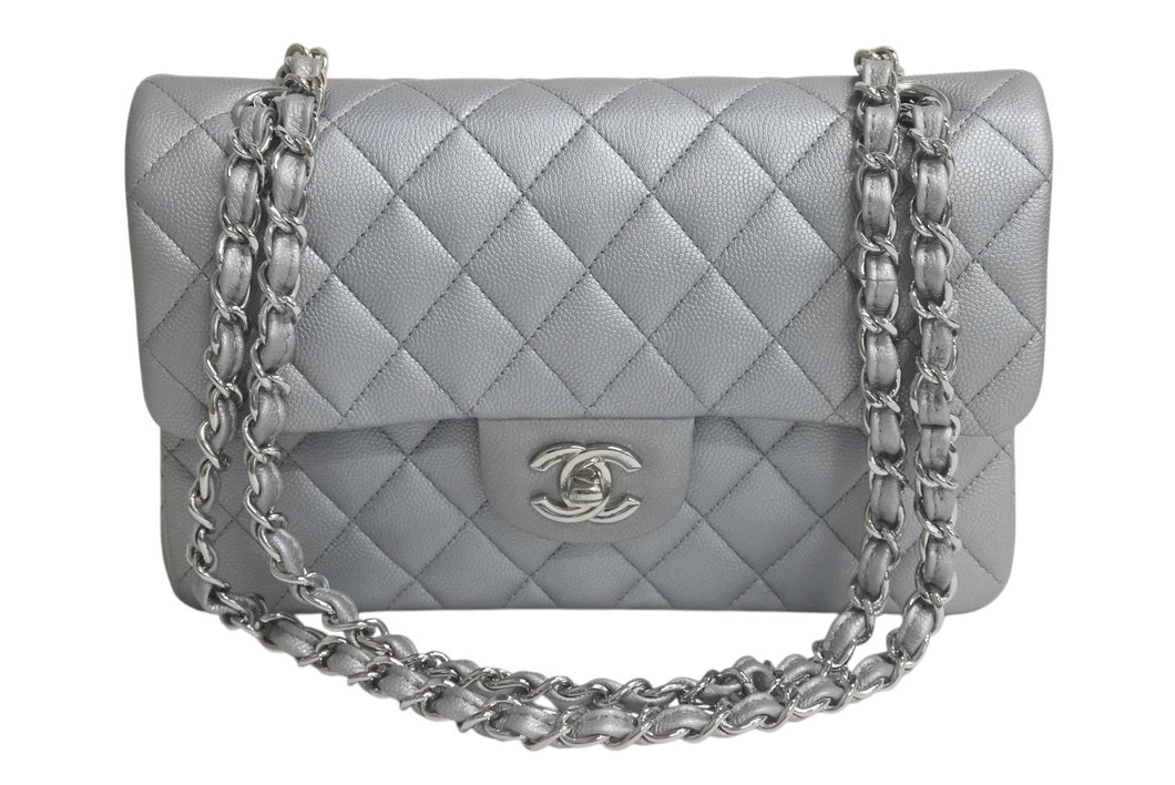 CHANEL シャネル チェーンショルダーバッグ マトラッセ23 キャビアスキン シルバー シルバー金具 ランダムシリアル 中古 4c075675