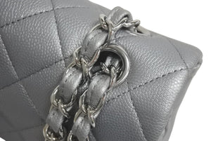 CHANEL シャネル チェーンショルダーバッグ マトラッセ23 キャビアスキン シルバー シルバー金具 ランダムシリアル 中古 4c075675