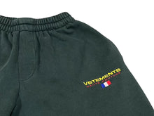 画像をギャラリービューアに読み込む, VETEMENTS ヴェトモン HAUTE COUTURE スウェットパンツ UE52PA160V グリーンコットン S 美品 中古 4c075679 