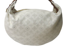 Load image into Gallery viewer, 極美品 LOUIS VUITTON ルイヴィトン マヒナ オナタGM ショルダーバッグ M95460 ブロン ホワイト ブラウン レザー ゴールド金具 中古 4c075692