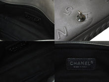 Load image into Gallery viewer, CHANEL シャネル チェーンショルダーバッグ 型押し 19番台 グレー 2014年 ココマーク シルバー金具 美品 中古 4c075852