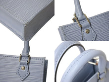 Load image into Gallery viewer, 極美品 LOUIS VUITTON ルイヴィトン プティットサックプラ 2WAYバッグ M81069 エピレザー ブルーエ シルバー金具 中古 4c075895
