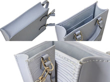 Load image into Gallery viewer, 極美品 LOUIS VUITTON ルイヴィトン プティットサックプラ 2WAYバッグ M81069 エピレザー ブルーエ シルバー金具 中古 4c075895