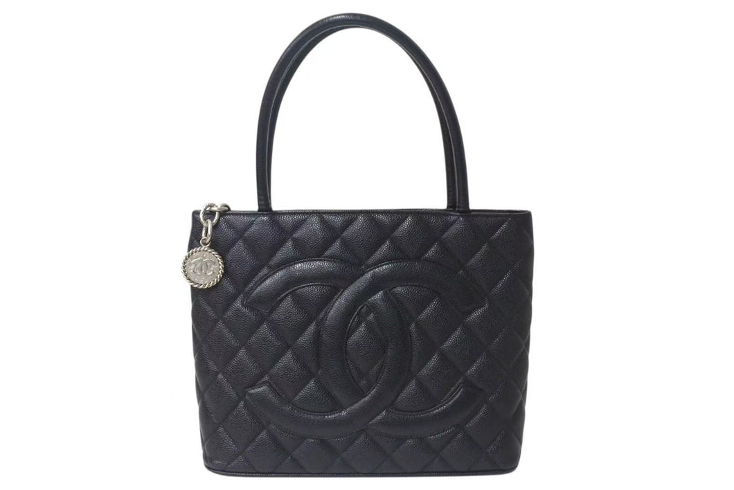 極美品 CHANEL シャネル 復刻トートバッグ ハンドバッグ 7番台 キャビアスキン ブラック ココマーク ロゴ 鞄 シルバー金具 中古 4c075958