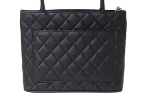 極美品 CHANEL シャネル 復刻トートバッグ ハンドバッグ 7番台 キャビアスキン ブラック ココマーク ロゴ 鞄 シルバー金具 中古 4c075958