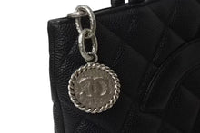Load image into Gallery viewer, 極美品 CHANEL シャネル 復刻トートバッグ ハンドバッグ 7番台 キャビアスキン ブラック ココマーク ロゴ 鞄 シルバー金具 中古 4c075958