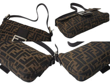 Load image into Gallery viewer, [USED/中古]FENDI フェンディ ショルダーバッグ マンマバケット ブラウン コットンキャンバス レザー シルバー金具 Bランク 中古 4c075977