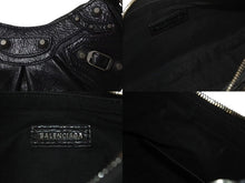 Load image into Gallery viewer, 極美品 BALENCIAGA バレンシアガ LE CAGOLE XS ルカゴール XS ワンショルダーバッグ 671309 レザー ブラック 中古 4c076002