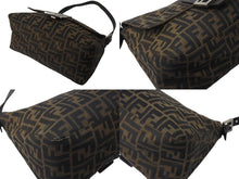 Load image into Gallery viewer, FENDI フェンディ マンマバケット ショルダーバッグ ズッカ柄 ブラウン コットンキャンバス レザー シルバー金具 美品 中古 4c076005