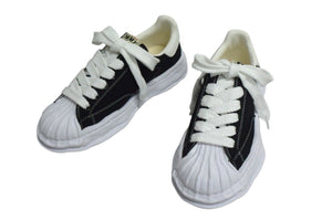 新品未使用 Maison MIHARA YASUHIRO メゾン ミハラヤスヒロ BLAKEY ブレイキー スニーカー ブラック ホワイト キャンバス ラバー A08FW735 サイズ39 中古 4c076012