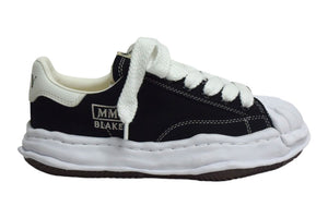 新品未使用 Maison MIHARA YASUHIRO メゾン ミハラヤスヒロ BLAKEY ブレイキー スニーカー ブラック ホワイト キャンバス ラバー A08FW735 サイズ39 中古 4c076012