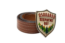 Load image into Gallery viewer, DSQUARED2 ディースクエアード KEEPIN ME HOT ベルト バックルプレート イタリア製 ブラウン レザー 美品 中古 4c076047